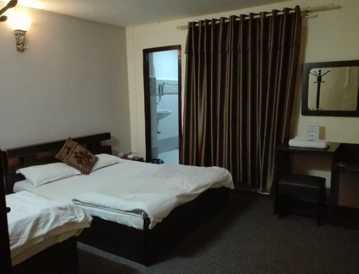 Lalitpur Hotel Siraaj מראה חיצוני תמונה