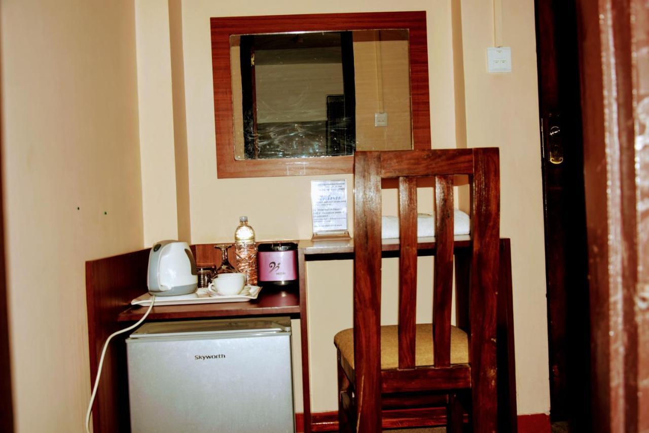 Lalitpur Hotel Siraaj מראה חיצוני תמונה