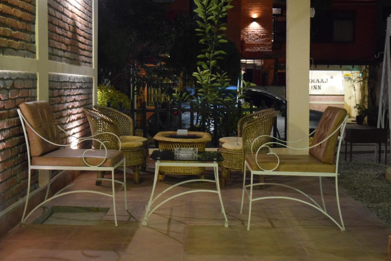 Lalitpur Hotel Siraaj מראה חיצוני תמונה